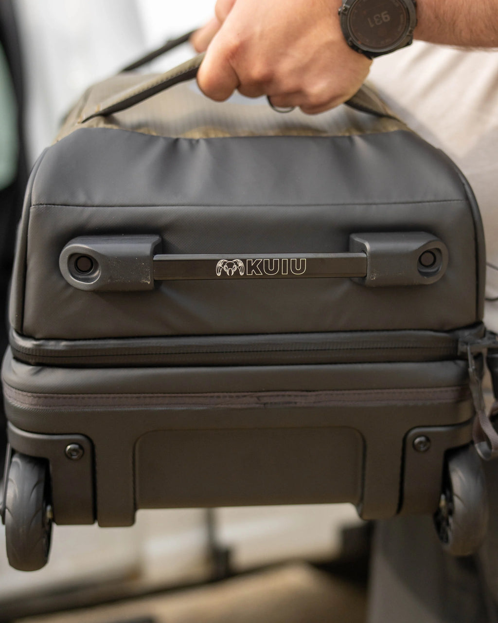Waypoint 3000 Carry-On Roller | Gunmetal